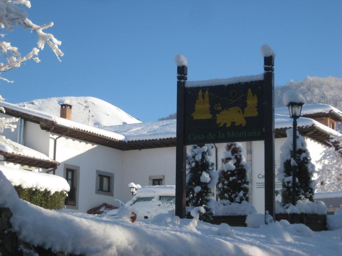 Casa De La Montana Albergue Turistico Guest House Avin Exterior photo